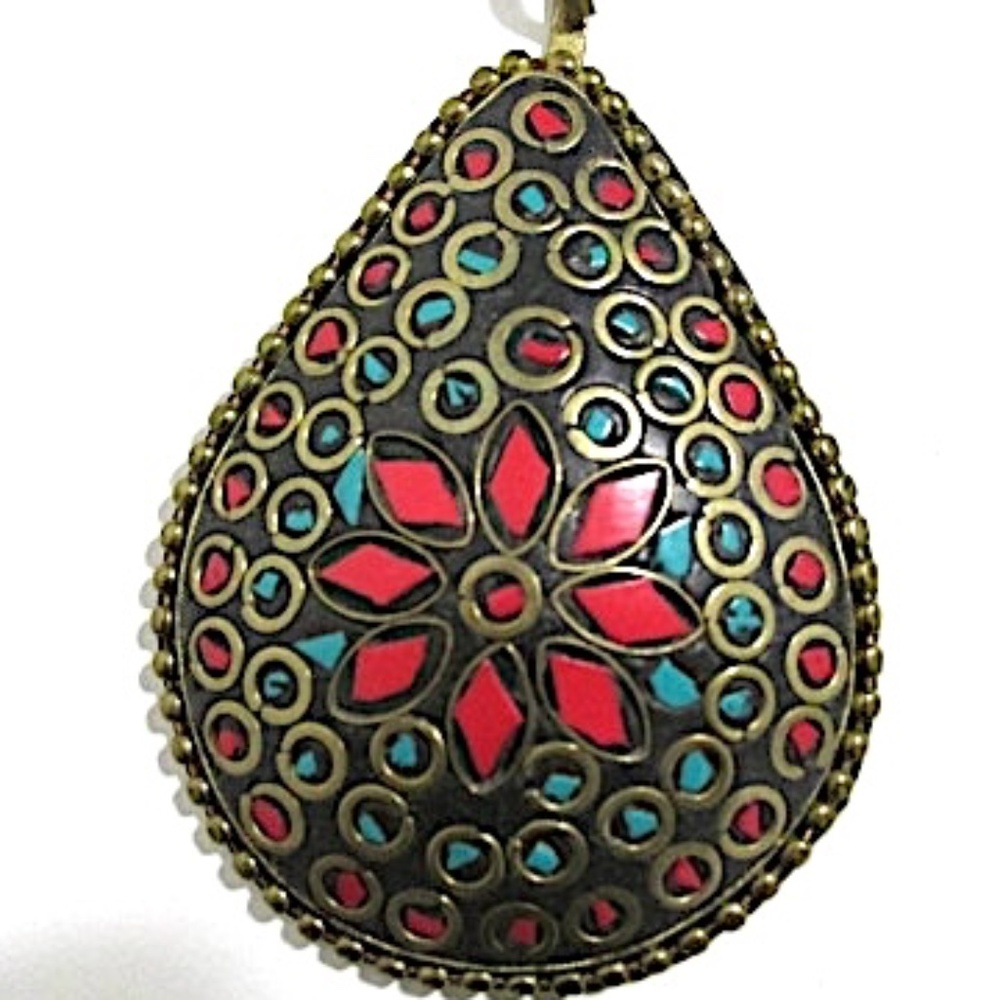 Large Brass Inlay Pendant on Gold Tone Chain - Picture 1 of 5